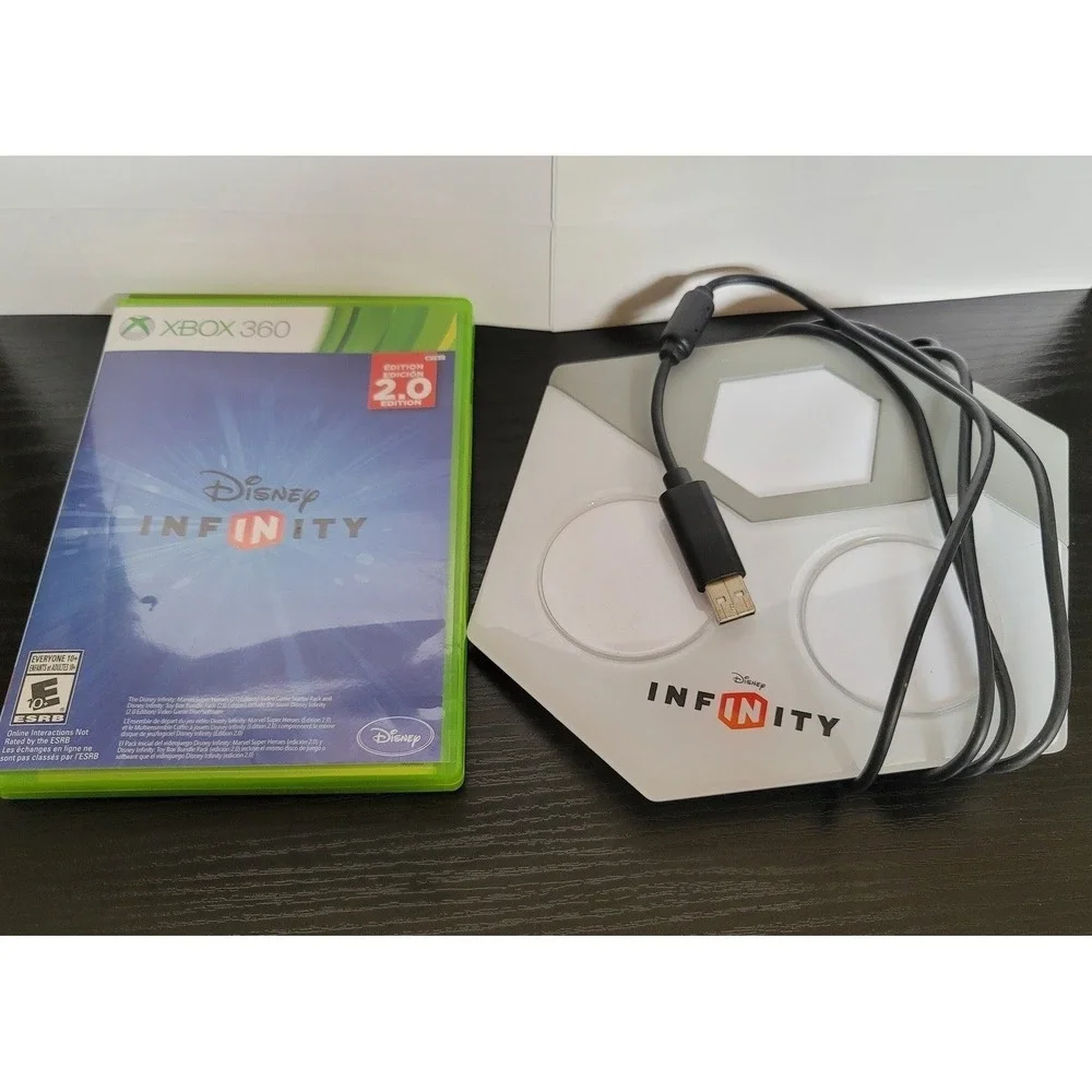 Disney‎ Infinity 2.0 Bundle Xbox 360 Game, Base, Figures, Power Discs